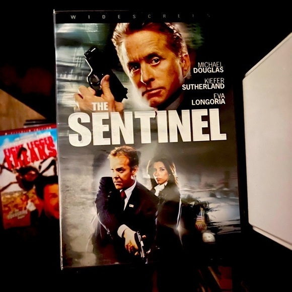 Sentinel - Picture 1 of 1